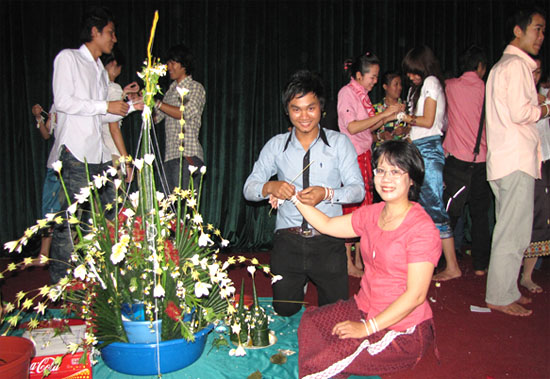 ມະຫາວິທະຍາໄລ Tay Bac ຈັດຕັ້ງບຸນປີໃໝ່ໃຫ້ນັກສຶກສາລາວ